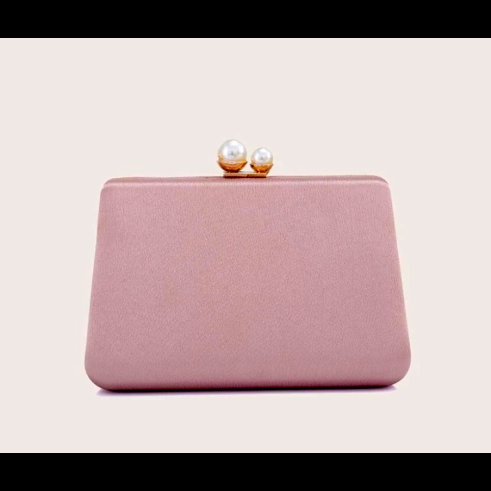 Minimalist style faux pearl clutch